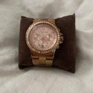 Micheal Kors Rose gold watch